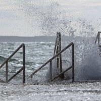 Split: Jako jugo uz more preokrenulo i betonske klupe