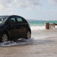 Split: Jako jugo uz more preokrenulo i betonske klupe