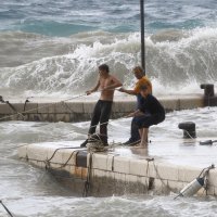 Makarska:  Jaka garbinada stvara velike probleme vlasnicima brodica u Donjoj Luci