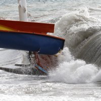 Makarska:  Jaka garbinada stvara velike probleme vlasnicima brodica u Donjoj Luci