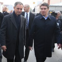 Odlazak državnog vrha nakon blokade u Koloni sjećanja 2013.