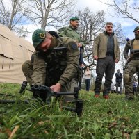 Zoran Milanović u posjetu policiji u graničnom pojasu kod Cetingrada