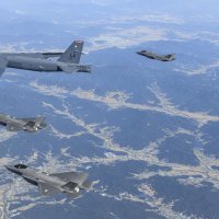 Strateški bombarder B-52 i eskadrila zrakoplova