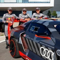 Audi 'e-tron na stazi'