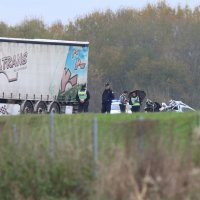 U sudaru kamiona i automobila na obilaznici smrtno stradala jedna osoba