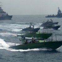 Pripadnici Shayetet 13 u brzim čamcima zauzimaju brodove s oružjem za Hamas