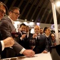 Aleksandar Vučić, Jakov Milatović i Dimitar Kovačevski na sajmu Vinska vizija otvorenog Balkana