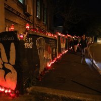 Rijeka: Građani pale svijeće uz mural Vukovaru