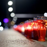 Paljenje svijeća za Vukovar u Zagrebu