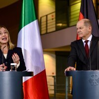 Giorgia Meloni i Olaf Scholz