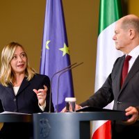 Giorgia Meloni i Olaf Scholz