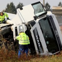 Sudar kombija i kamiona u Črnecu Dugoselskom