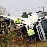 Sudar kombija i kamiona u Črnecu Dugoselskom