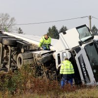 Sudar kombija i kamiona u Črnecu Dugoselskom