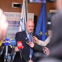 Sastanak Anušića i Debeljaka