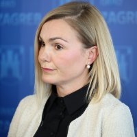 Tomislav Tomašević i Regina M. Castillo iz UNICEF-a potpisali sporazum o poticajnom okruženju u školama