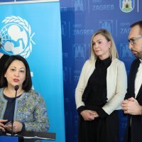 Tomislav Tomašević i Regina M. Castillo iz UNICEF-a potpisali sporazum o poticajnom okruženju u školama
