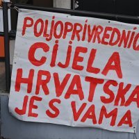 Dolazak predstavnika seljaka na sastanak u Ministarstvu poljoprivrede