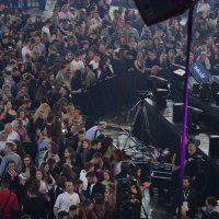 Atmosfera u Areni uoči početka koncerta Aleksandre Prijović