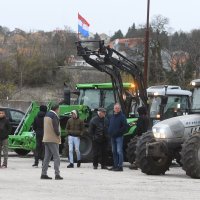Drniš: Prosvjed podrške poljoprivrednika iz Like i Dalmacije