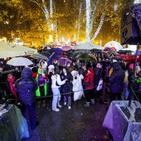 Upaljene lampice na Zrinjevcu