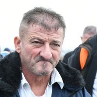 Kutina: Svinjogojci se traktorima okupili na prometnici