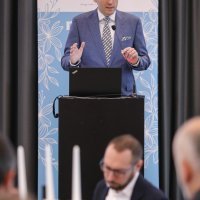 Održan radni ručak s gradonačelnikom Tomislavom Tomaševićem u organizaciji HUP-a