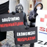 Prosvjed protiv Centara za gospodarenjem otpadom