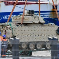 Iskrcavanje vozila Bradley