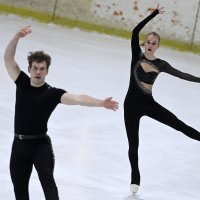 Klizanje, Zlatna pirueta; parovi, kratki program