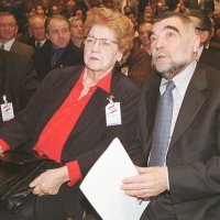 Savka Dabčević Kučar, Stjepan Mesić