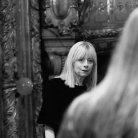 Pustolov pred vratima