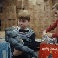 Kate Middleton s prinčevima Georgeom i Louisom i princezom Charlotte