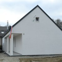 Branko Bačić obišao gradilište zamjenske obiteljske kuće za stradalnike potresa