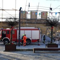 Urušio se zid zgrade u centru Siska