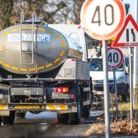 Zagreb Radnici saniraju puknuće cijevi na Bijeničkoj cesti