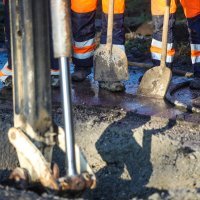 Zagreb Radnici saniraju puknuće cijevi na Bijeničkoj cesti