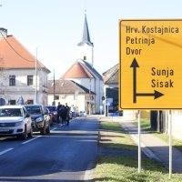 Velike gužve na prijelazu Hrvatska Dubica