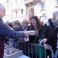 Puljak i volonteri podijelili 5000 porcija bakalara i fritula