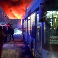 Požar u skladištu online trgovine Wildberries u Sankt Peterburgu