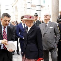 Kraljica Margareta II i princ Henrik u obilasku Peristila 2014.