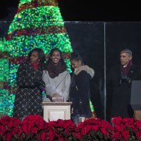 Malia i Sasha Obama 2014.