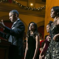 Malia i Sasha Obama 2014.