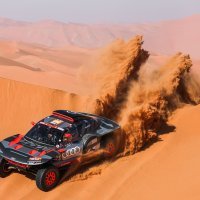 Audi RS Q e-tron pobijedio na reliju Dakar 2004