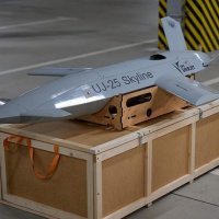 Prvi ukrajinski mlazni dron-kamikaza UJ-25 Skyline