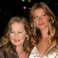 Gisele Bündchen s mamom