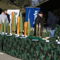 Vučić najavio da Vojska Srbije nabavlja dronove samoubojice