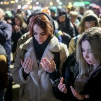 Okupljanje rodbine i prijatelja ubijenog Farisa Pendeka u Sarajevu