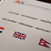 Englesko-nepalsko-hrvatski rječnik uručen varaždinskom županu Stričaku
