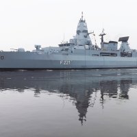 Fregata Hessen u matičnoj luci Wilhelmshaven